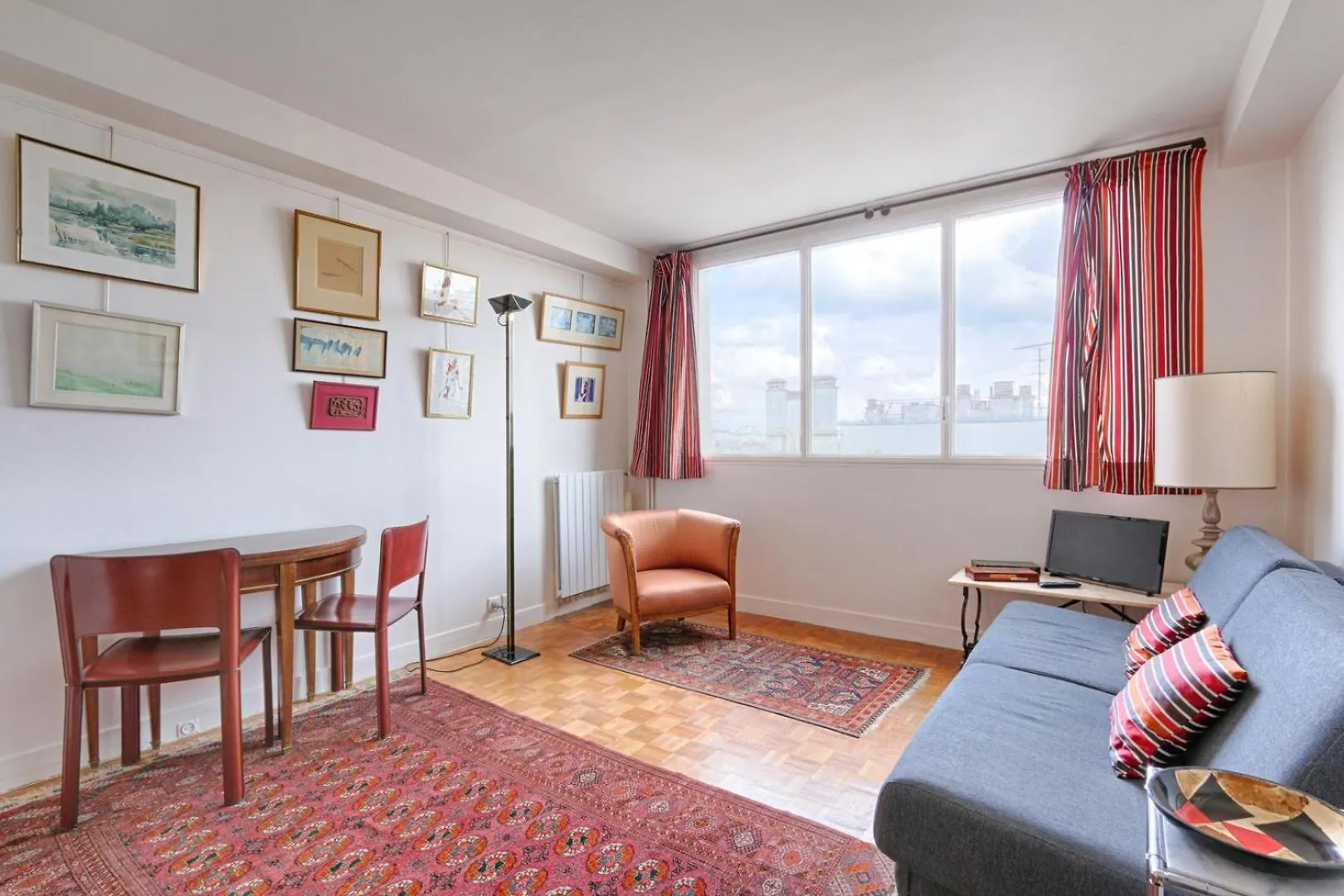 Residor - Beautiful, Bright 4P Apartment Paris 0*,  France